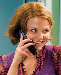 ginnifer-goodwin-purple-nails-hes-just-not-that-into-you-nubar-pasadena-purple