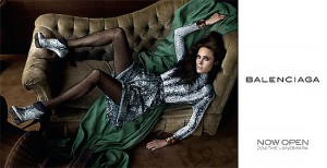 e543a39a64469d38_20090803_balenciaga_560x290preview