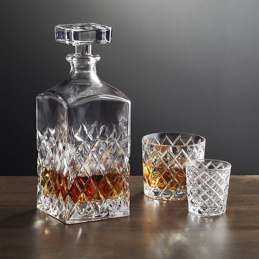 How to Style the Perfect Bar Cart