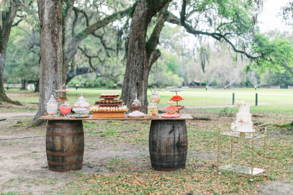 Creating The Perfect Wedding Candy Buffet
