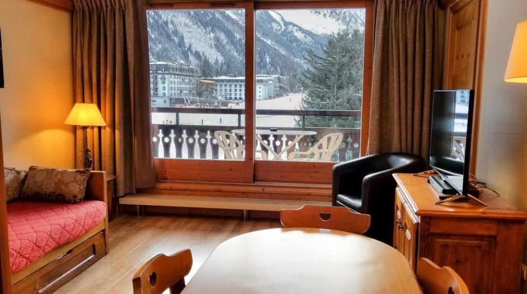 Les Balcons Du Savoy Hotel Review